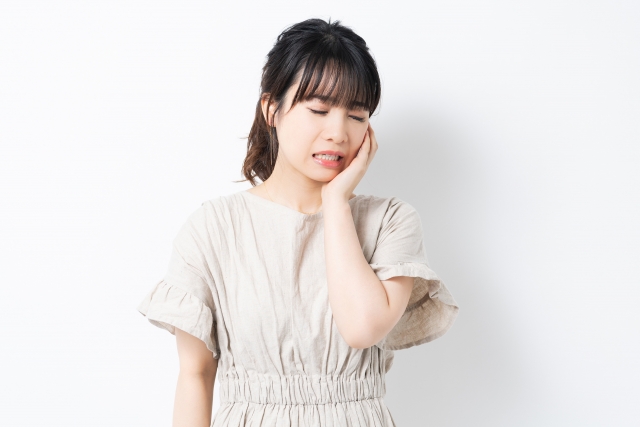 顎の違和感や痛み、ご相談ください